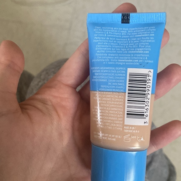 NWOT Rimmel London Kind and Free Moisturizing Skin Tint Foundation - Picture 4 of 5